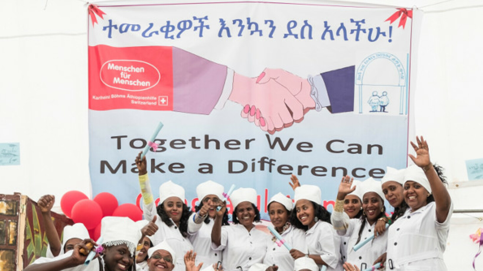 Absolventinnen des Hauswirtschaftskurses der Stiftung Menschen für Menschen in Addis Abeba