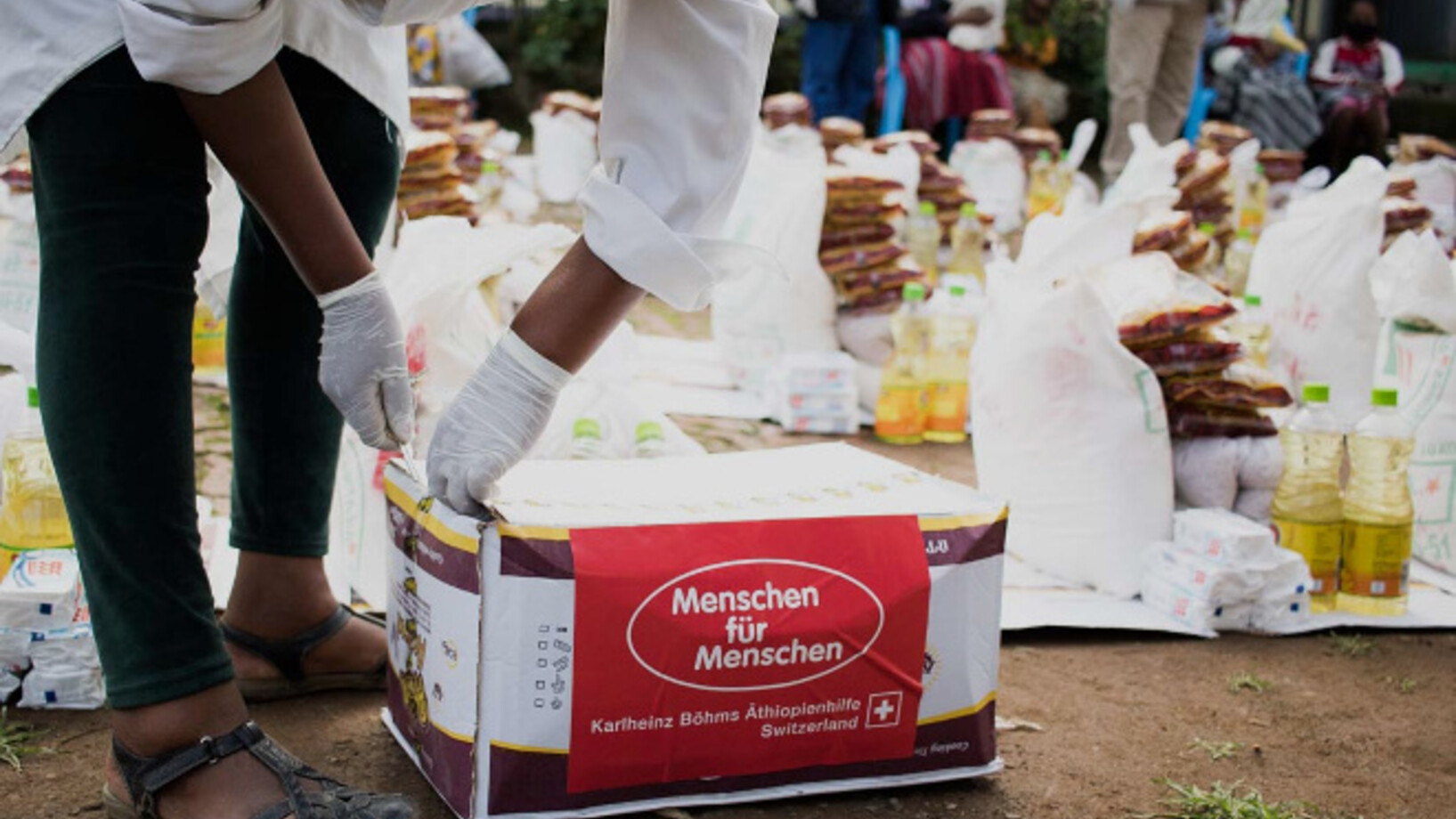 Nothilfe Paket mit Lebensmitteln Äthiopien - Stiftung Menschen für Menschen