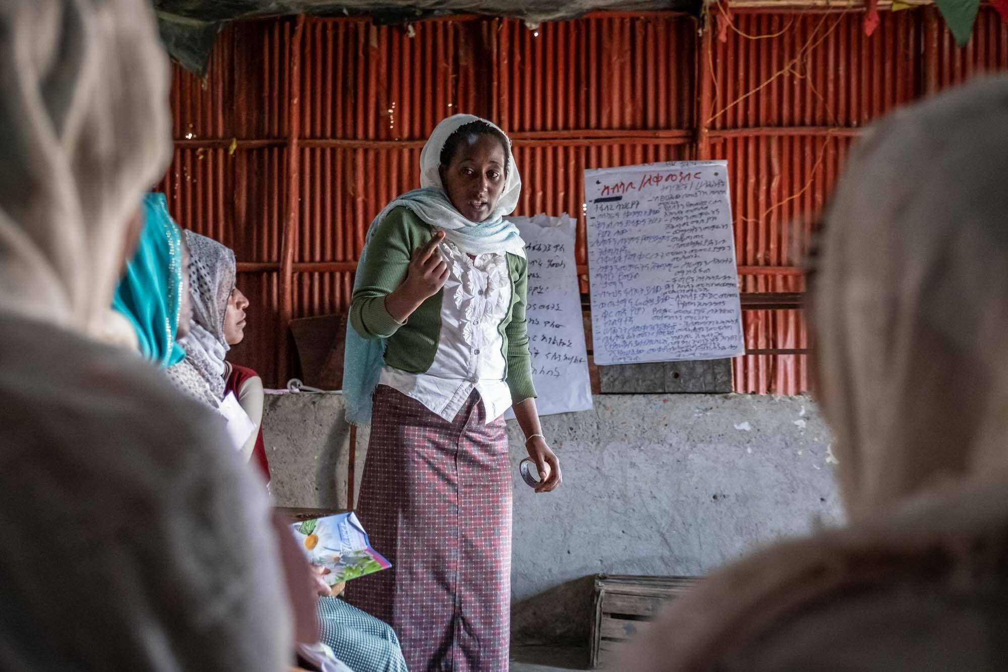 Frauen in Debre Berhan bei einer Schulung zu Mikrokrediten