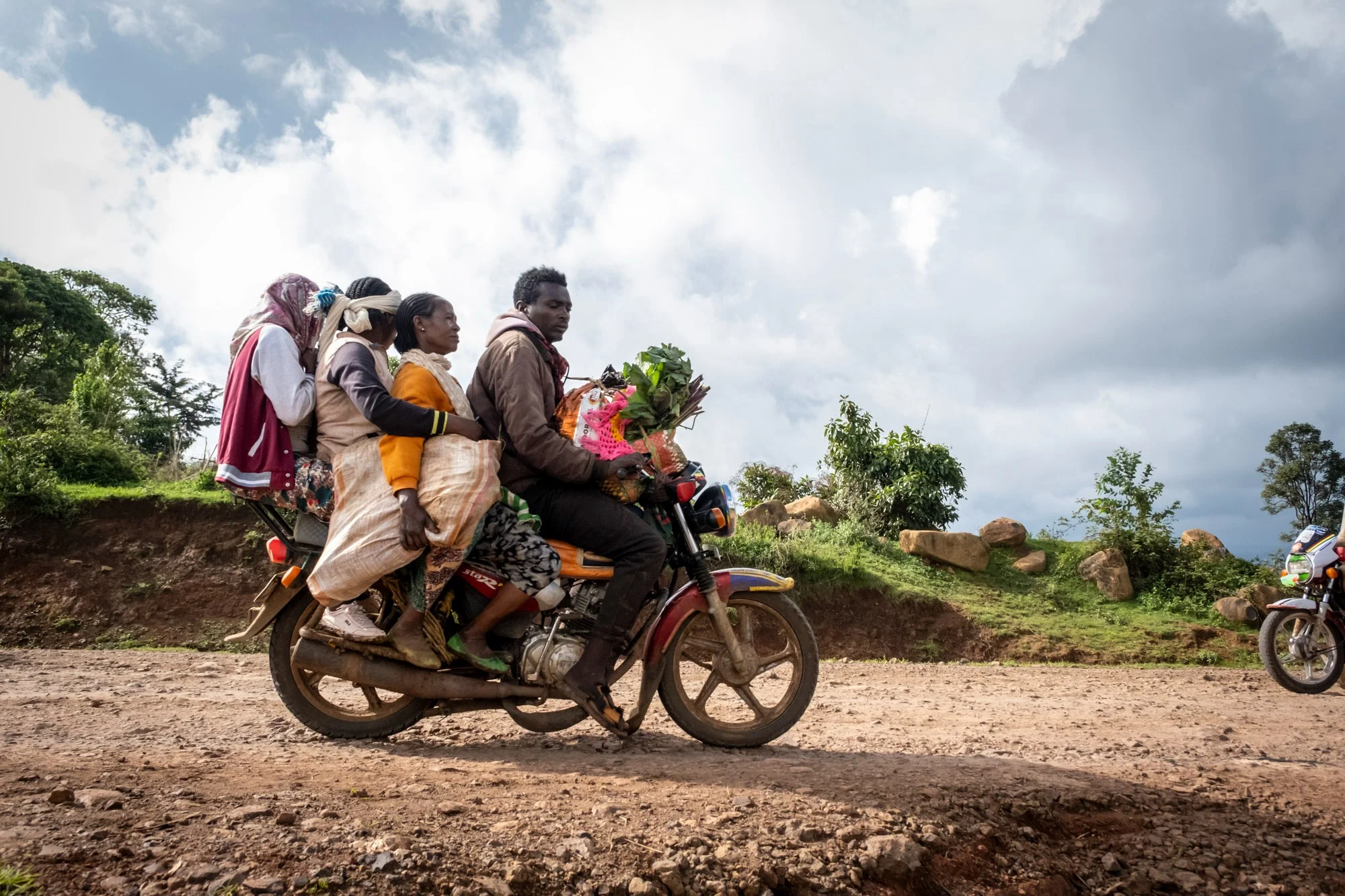 Motorräder sind im ländlichen Äthiopien wichtiges Fortbewegungs- und Transportmittel.