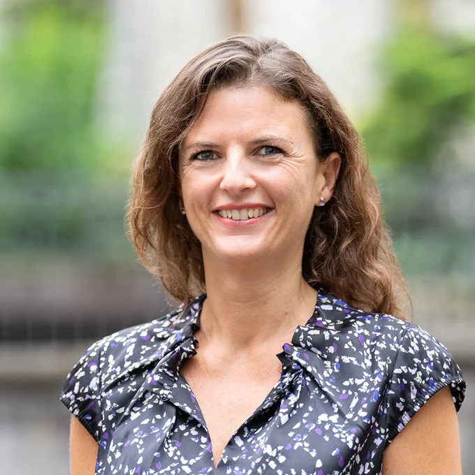 Portrait von Stiftungsrätin Sandra Lang
